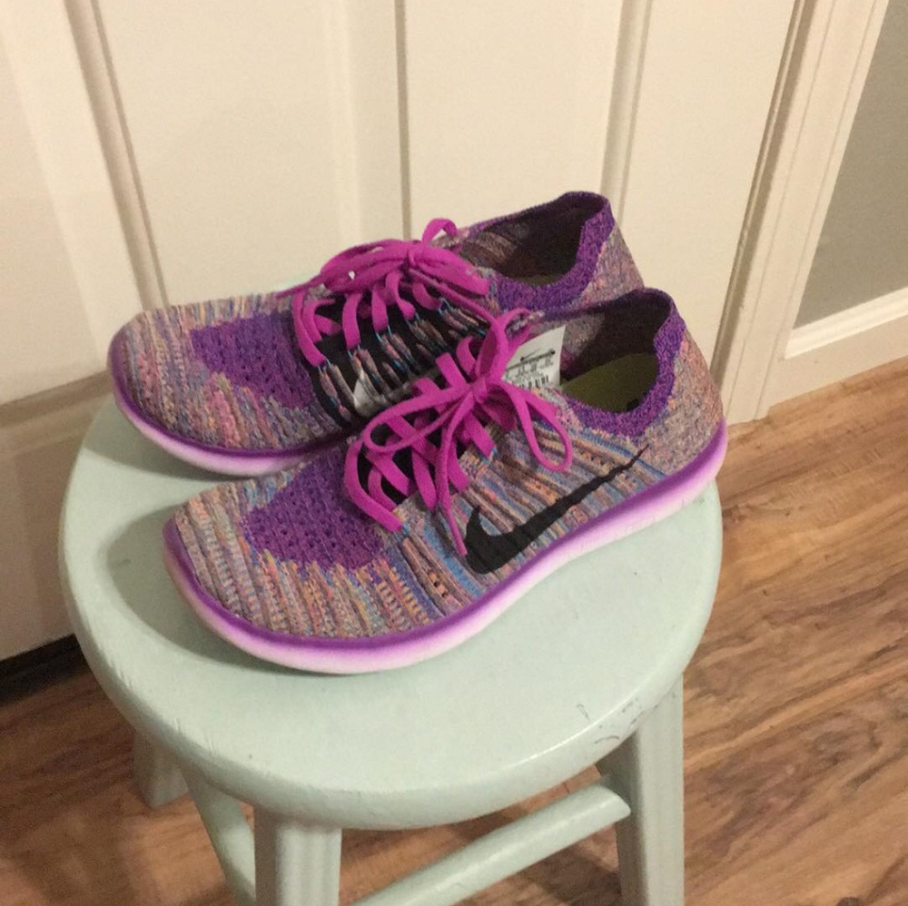 NWOT Nike free